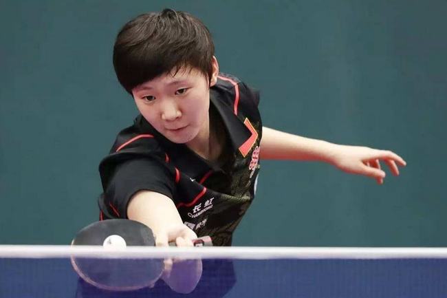 光芒四射的 光芒四射的