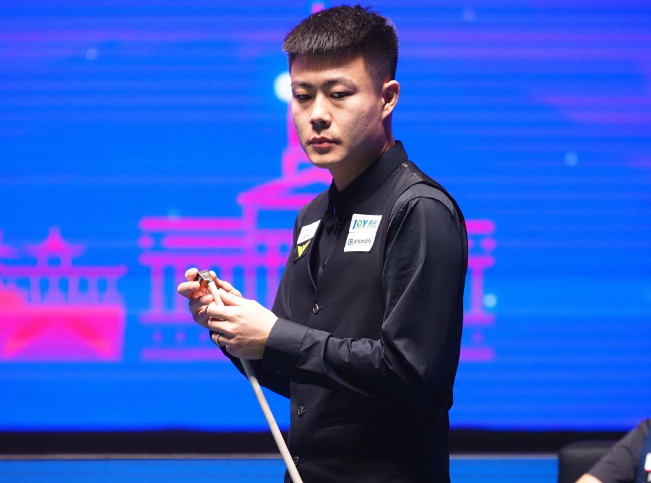 显得无所适 显得无所适