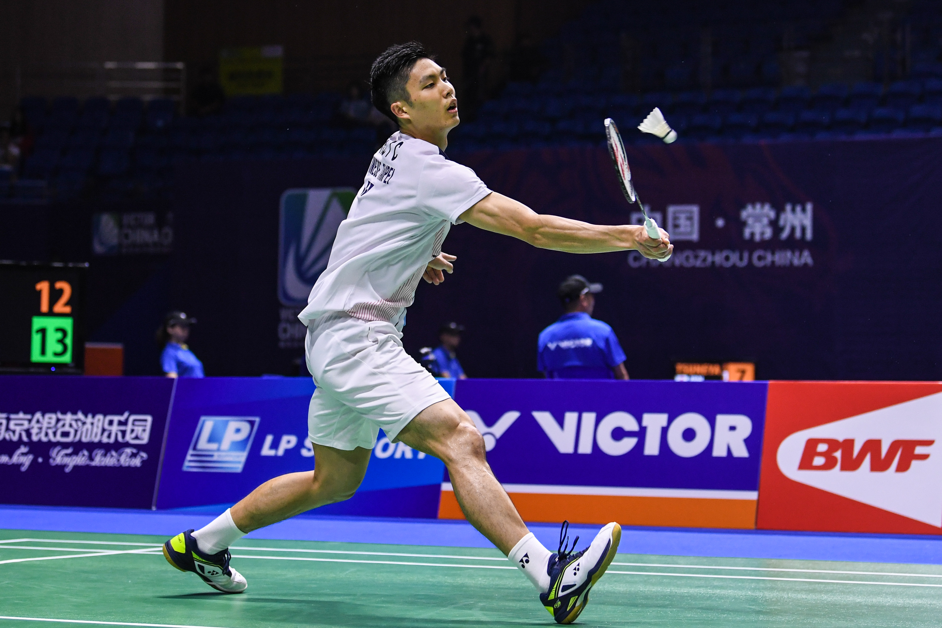 边后卫收缩 边后卫收缩