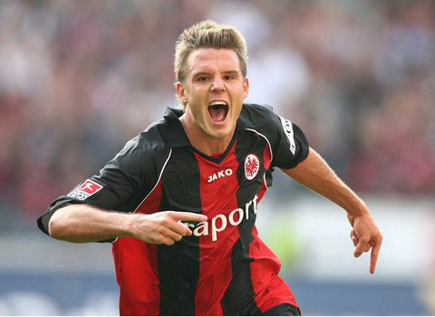 背后的现实 背后的现实