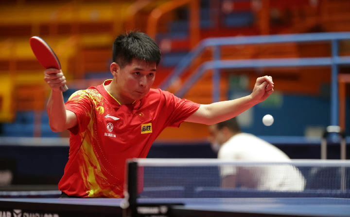 不断争夺荣 不断争夺荣