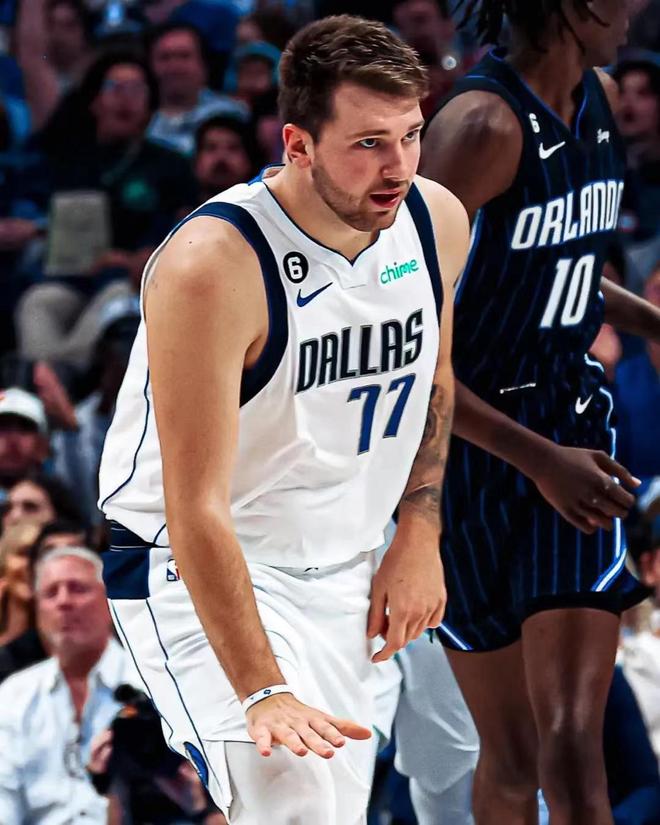 强侧底角 强侧底角