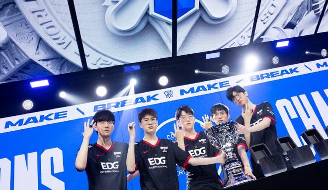 对比之下 对比之下